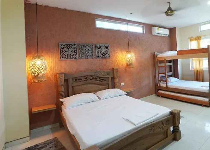 Los Cayos Cabanas